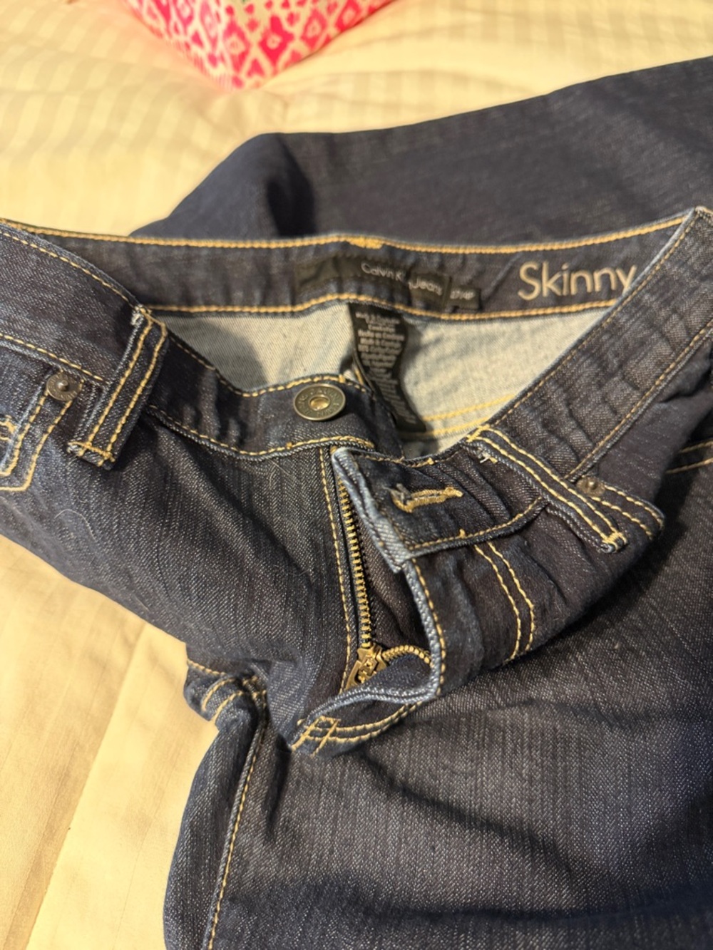 Calvin Klein Women's Skinny Jeans in Dark Blue Denim 27/4P New